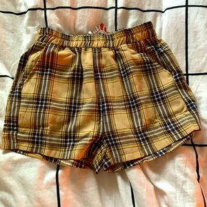 Plaid shorts 😎😆